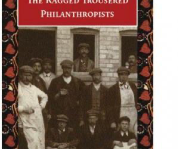 The Ragged Trousered Philanthropists (Oxford World’s Classics) – Robert Tressell